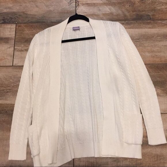 Laura Scott Cardigan! Petite!  - Picture 1 of 3